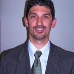  的医生 Dr. Eliezer Molina Pompa -Periodontics and Dental Implants-