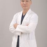 Bác sĩ tại Shark Dental - Dental Of The Year In Vietnam 2025