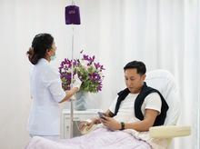 Search and Compare the Best Clinics and Doctors at the Lowest Prices for Ozone Therapy in Thailand