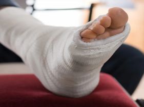 Search and Compare the Best Clinics and Doctors at the Lowest Prices for Ankle Surgery in Munich
