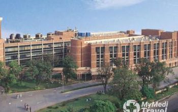 对比关于Fortis Hospital Mohali提供的 位于 印度肿瘤学的评论、价格和成本| M-IN2-1
