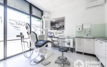 对比关于Implant-Art提供的 位于 Pulawska牙科学的评论、价格和成本| M-PO11-1