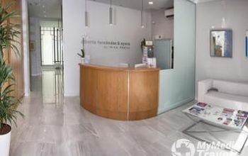 Compare Reviews, Prices & Costs of Dentistry in Almeria at Fernandez & Ayora Dental | M-SP2-1