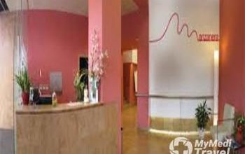 Compare Reviews, Prices & Costs of Gynecology in Logrono at Centro Medico Manzanera | M-SP9-1