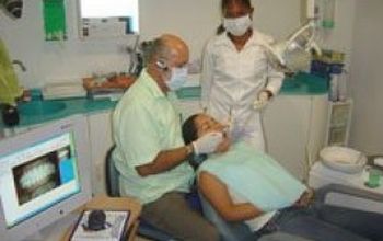 Compare Reviews, Prices & Costs of Dentistry Packages in Cancun at Laser Dental Clinic by Dr Roberto Altamira | M-ME1-7