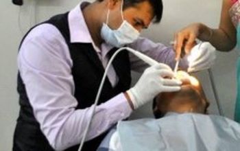 对比关于BRIGHT 32 Dental Care & Orthodontic Centre提供的 位于 Bombay牙科套系的评论、价格和成本| M-IN9-23