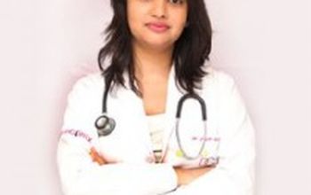 对比关于Dr Jyoti Gupta提供的 位于 德里头发修复的评论、价格和成本| M-IN11-40