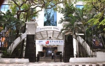 对比关于SPARSH Hospitals for Advanced Surgeries-infantry road提供的 位于 Bengaluru风湿病学的评论、价格和成本| M-IN1-34