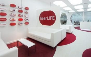 对比关于hearLIFE Clinic提供的 位于 迪拜理疗与康复的评论、价格和成本| M-U2-24
