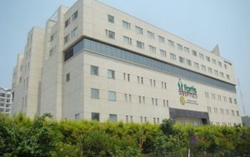 对比关于Fortis Healthcare Limited提供的 位于 Bengaluru心脏病学的评论、价格和成本| M-IN1-49