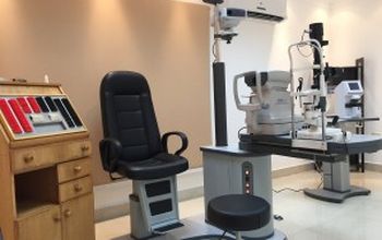 对比关于Shalash LASIK & Eye Care Clinics提供的 位于 Al Wosta眼科学的评论、价格和成本| M-EG1-51