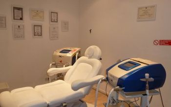 Compare Reviews, Prices & Costs of Dermatology in Holland Park at Angeli Medispa | M-UN1-1272