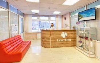 对比关于LaserOne Clinic提供的 位于 乌克兰皮肤学的评论、价格和成本| M-UK1-71