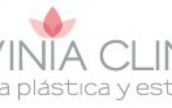 对比关于Divinia Clinic Plastic Surgery提供的 位于 马德里皮肤学的评论、价格和成本| M-SP10-43