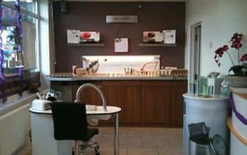 Compare Reviews, Prices & Costs of Cosmetology in Dyffryn at The Beauty Retreat | M-UN1-2035