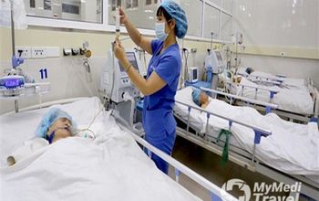 对比关于Hue Central Hospital提供的 位于 Phu Vang泌尿学的评论、价格和成本| M-V57-1