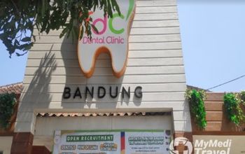 对比关于FDC Dental Clinic - Bandung提供的 位于 Bandung牙科学的评论、价格和成本| M-I8-33