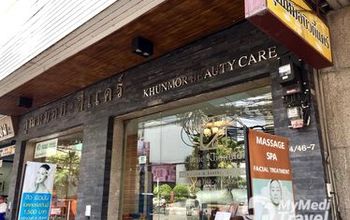 对比关于Clinic Khunmor提供的 位于 Mueang Chiang Mai美容学的评论、价格和成本| M-CM-81