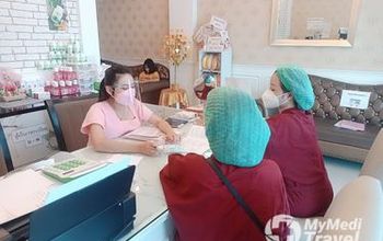 Compare Reviews, Prices & Costs of Cosmetology in Mueang Udon Thani at Jirakorn Clinic, Udon Thani | M-UT-26