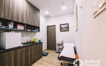 Compare Reviews, Prices & Costs of Gastroenterology in Rochor at KYM Surgery | D58E20