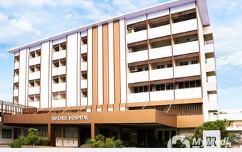对比关于Aikchol Hospital提供的 位于 Chon Buri整形与美容手术的评论、价格和成本| M-CB11-8