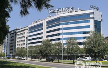 对比关于Medical Park Izmir Hospital提供的 位于 伊兹密尔肾脏学的评论、价格和成本| M-TU5-42