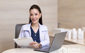 Compare Reviews, Prices & Costs of Hair Restoration in Lat Phrao at Dr. Orn Medical Hair Center | 864D54