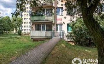 Compare Reviews, Prices & Costs of Dentistry Packages in Szczecin at Dr. Jadczyk Dental Practice | M-PO10-3