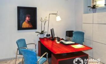 Compare Reviews, Prices & Costs of Dentistry Packages in Barcelona at Implantologia Estetica | M-SP4-5