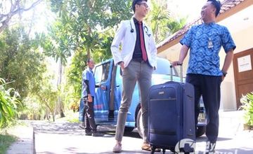 Compare Reviews, Prices & Costs of General Medicine in Bali at KMC Clinic | M-BA-16