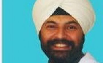 Compare Reviews, Prices & Costs of Dentistry Packages in Kochi at D32 The Dental Centre | M-IN8-4