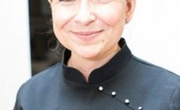 Compare Reviews, Prices & Costs of Plastic and Cosmetic Surgery in Surrey at The Courtyard Clinic | M-UN1-146