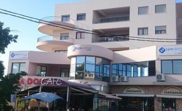 Compare Reviews, Prices & Costs of Dentistry Packages in Greece at Lyro Dental Clinic Single Member P.C. | M-GP2-4