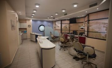 Compare Reviews, Prices & Costs of Dentistry in Athens at Dr. Manos Clinic | M-GP1-10