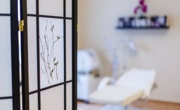 Compare Reviews, Prices & Costs of Cosmetology in Budapest at New Beauty Medical Aesthetic and Anti-aging Center | M-HU1-37