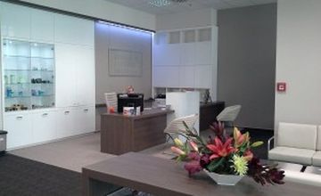 Compare Reviews, Prices & Costs of Ophthalmology in Prague at Refrakcní Centrum Praha s.r.o. | M-CZ1-12