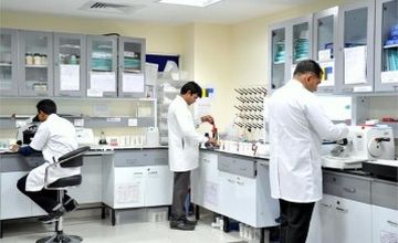 Compare Reviews, Prices & Costs of Urology in Gurgaon at Dr Ila Gupta | M-IN6-46