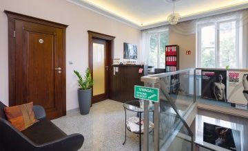 Compare Reviews, Prices & Costs of Plastic and Cosmetic Surgery in Warsaw at Dr. Oleg Ertuganow | M-PO11-27