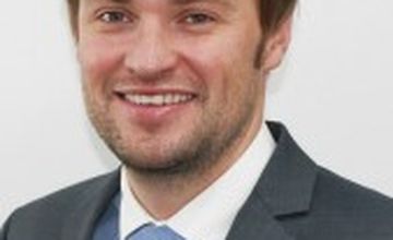 Compare Reviews, Prices & Costs of Hair Restoration in South Glamorgan at Bamboo Aesthetics | M-UN1-614