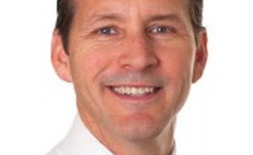 Compare Reviews, Prices & Costs of Physical Medicine and Rehabilitation in Greater London at Sayer Chiropractors and Physiotherapy Kensington W8 | M-UN2-58