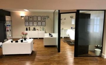 Compare Reviews, Prices & Costs of Plastic and Cosmetic Surgery in Somerset at Ciao Bella Aesthetics | M-UN1-1094