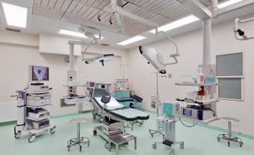 Compare Reviews, Prices & Costs of Plastic and Cosmetic Surgery in Krakow at Klinika SCM Kraków | M-PO7-20