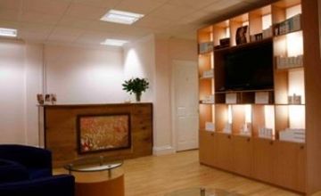 Compare Reviews, Prices & Costs of Plastic and Cosmetic Surgery in Greater London at Body Silk Clinic | M-UN1-1609