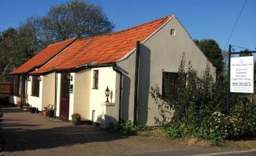 Compare Reviews, Prices & Costs of Colorectal Medicine in Lincolnshire at The Hares Clinics Ltd - Deeping St James | M-UN1-1616