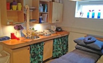 Compare Reviews, Prices & Costs of Orthopedics in City of Edinburgh at The Physiotherapy Clinics - Bruntsfield | M-UN1-1678