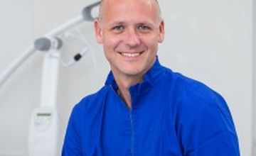 Compare Reviews, Prices & Costs of Dentistry Packages in Zagreb at Implant Centre Martinko | M-CP4-24