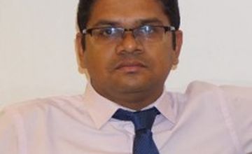 Compare Reviews, Prices & Costs of Hair Restoration in India at Dr. Vaibhav Shah - Cosmetic Surgery & Hair Transplant | M-IN9-221