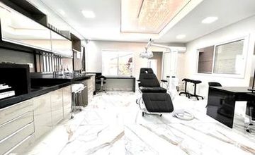 Compare Reviews, Prices & Costs of Neurosurgery in Brazil at ODONTO LUIS GUSTAVO | 93D84B