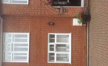 Compare Reviews, Prices & Costs of Dermatology in Essex at Lisa Moore Therapy | M-UN1-2075