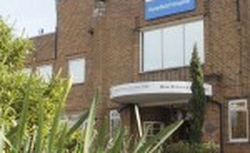 Compare Reviews, Prices & Costs of Cardiology in Greater London at Harefield Private Consulting Rooms | M-UN1-2184